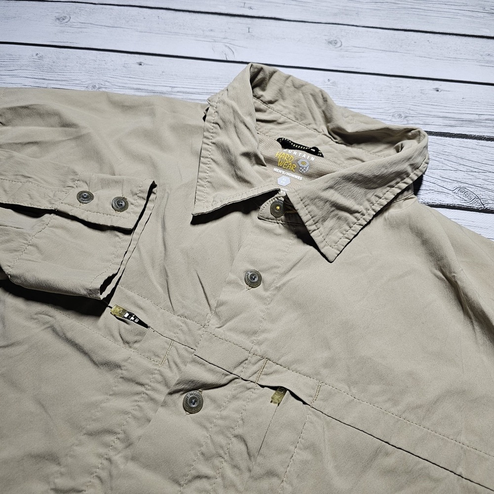 Mountain Hardwear Men's XL Tan Vented Long‎ Sleeve Button Down Fishing Hiking